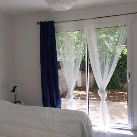 T4 Avec Jardin Privé *